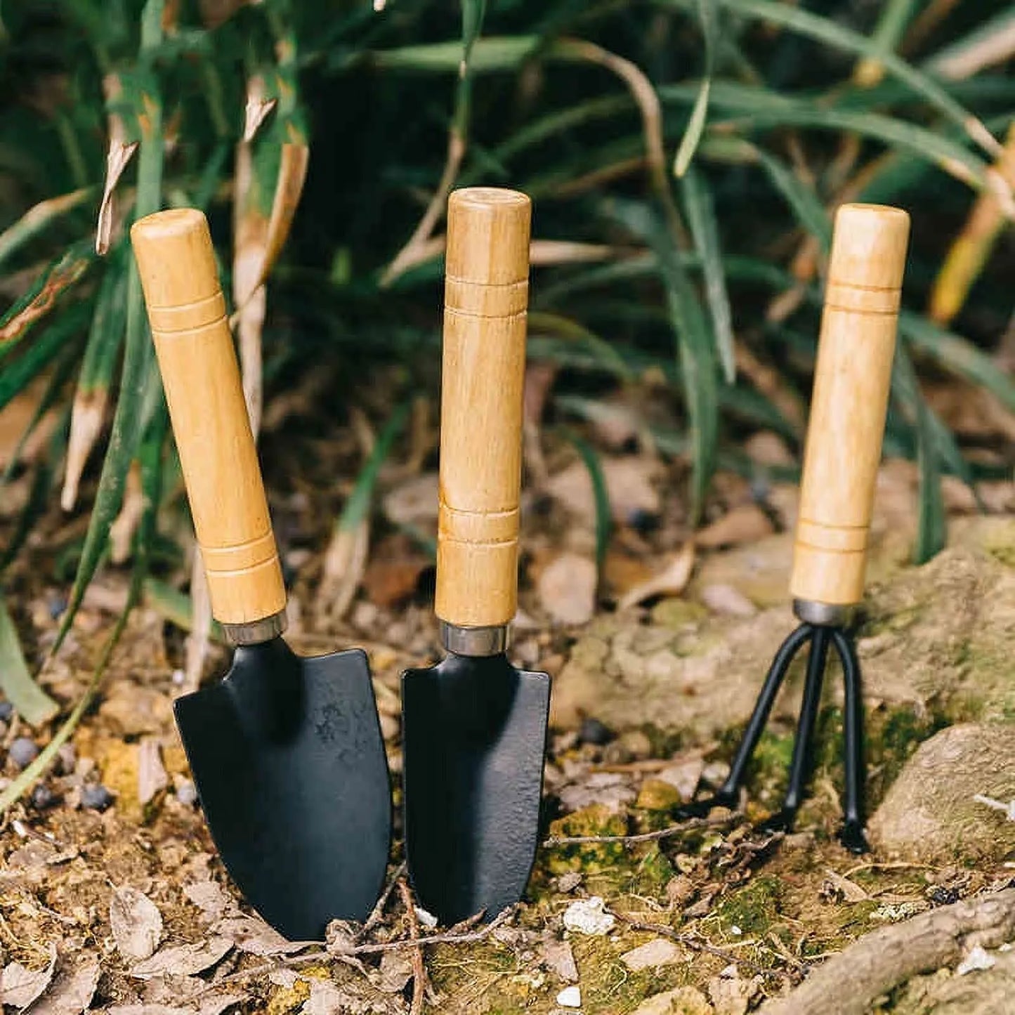 Mini Garden Tool Set, 3 Pieces Portable Mini Gardening Kit Including Hand Shovel, Transplant Shovel, Cultivator Hand Rake with Soft Wood Non-Slip Handle, Iron H
