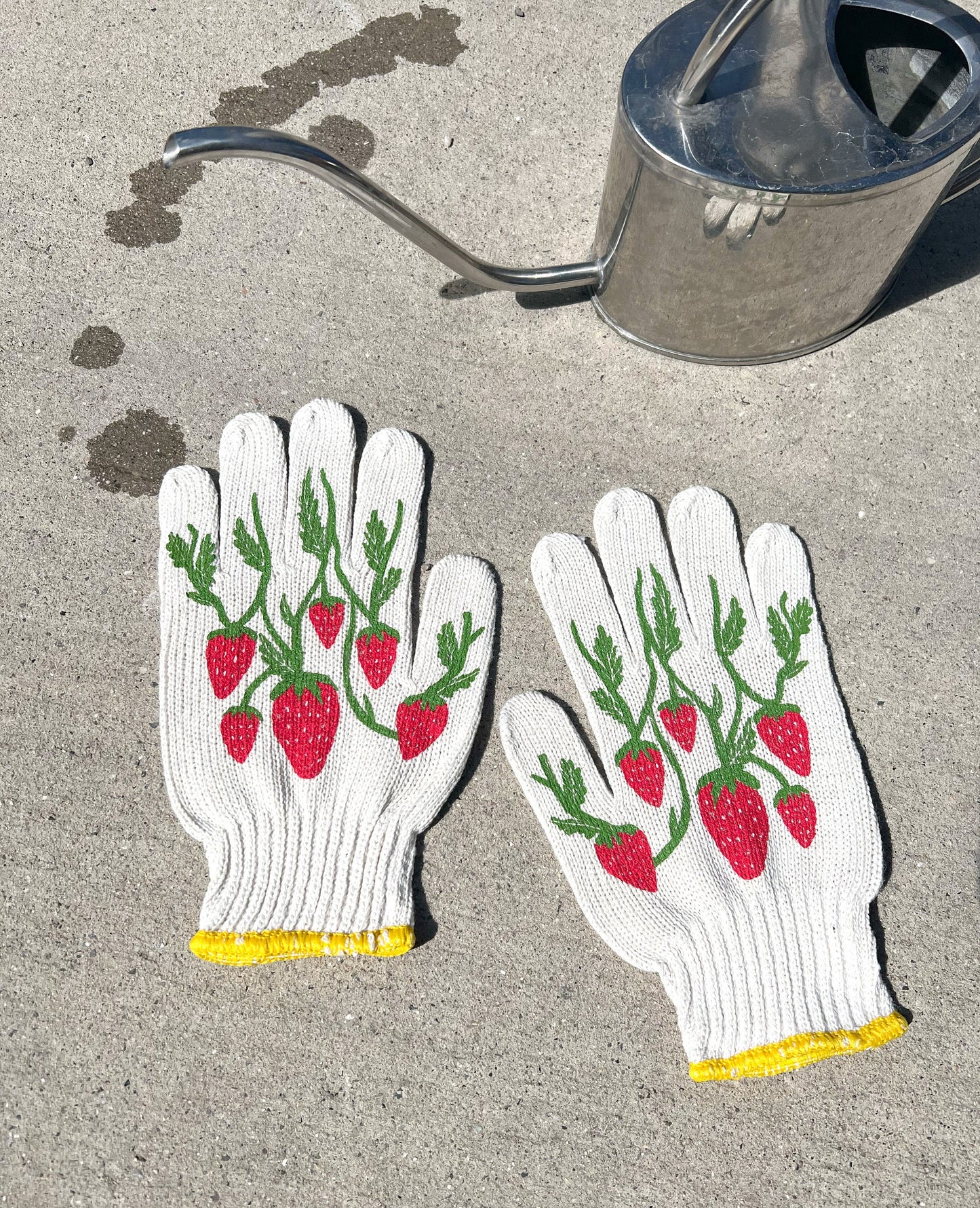 New! Strawberry Gardening Gloves | Garden Gloves | Gardening Tools